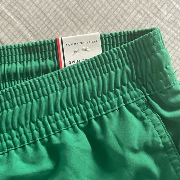 Tommy Hilfiger swim shorts - Picture 4 of 5